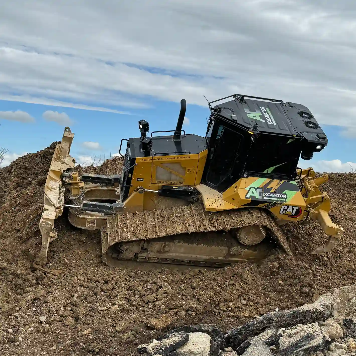 bulldozer D5 caterpillar ac excavator